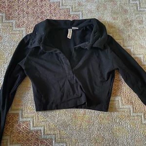 H&M  crop too long sleeve with collar